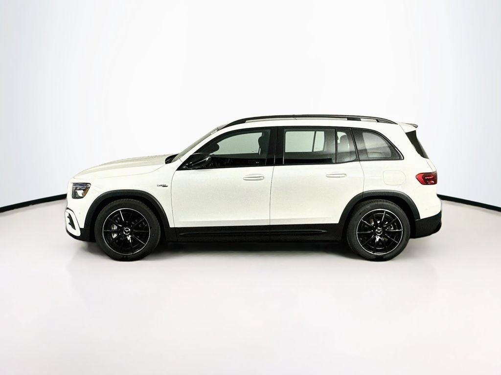 New 2026 Polar White Mercedes-Benz GLB 35 AMG® image 37