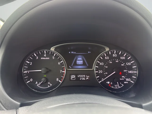 Used 2014 Black Nissan 2.5 SL image 12