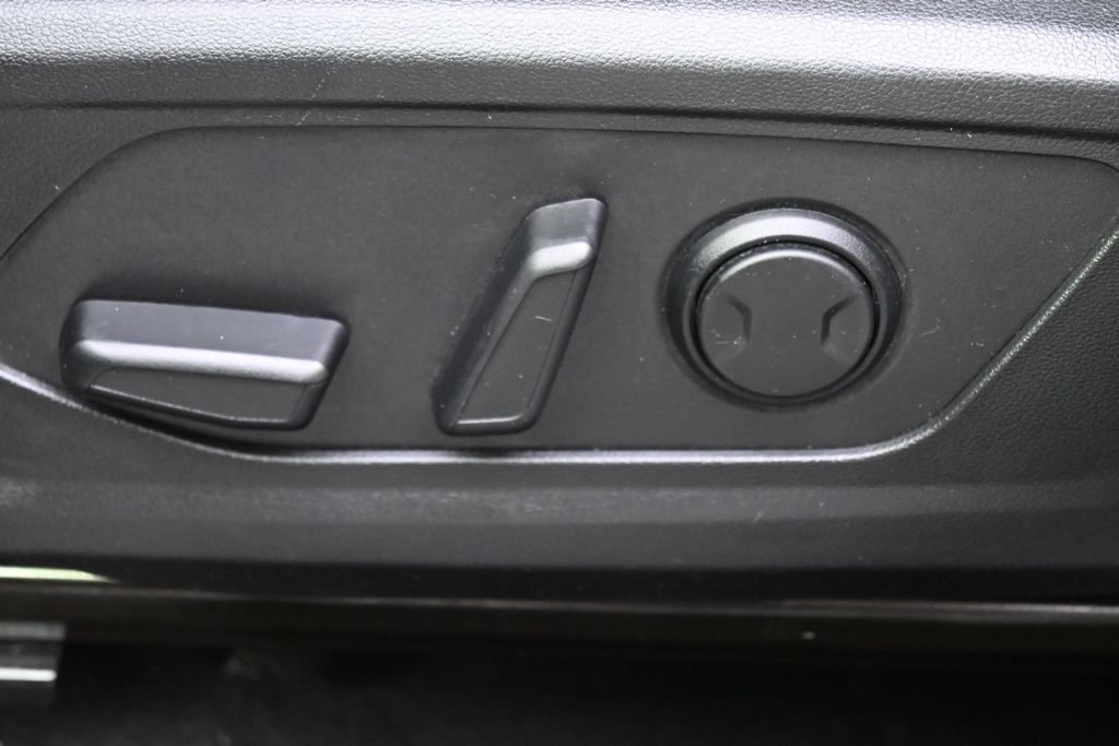 Certified Used 2023 Gray Hyundai SEL image 14