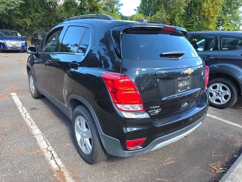 Used 2020 Black Chevrolet LT image 4