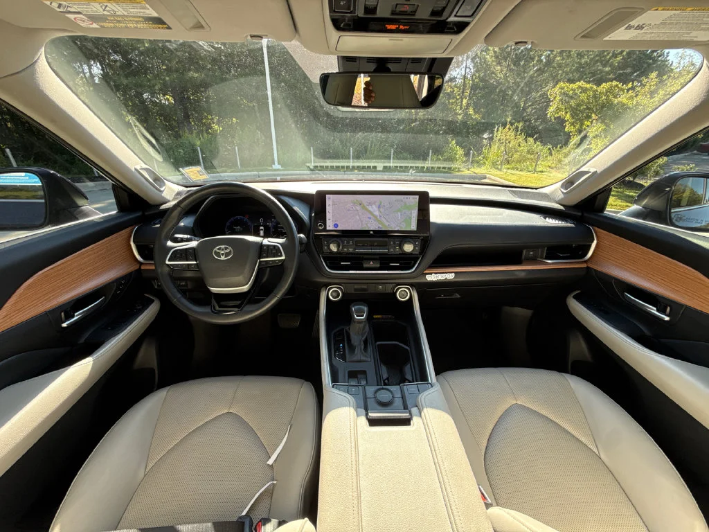 Used 2025 Blueprint Toyota Limited image 16