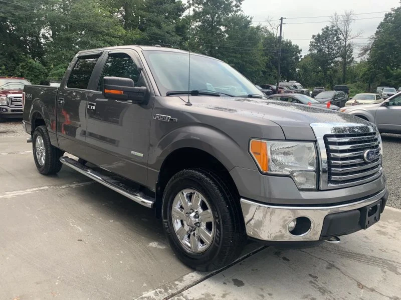 Used 2011 Gray Ford XLT Pickup 4D 5 1/2 ft image 20