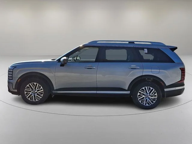 New 2026 Silver Hyundai SEL Premium image 4