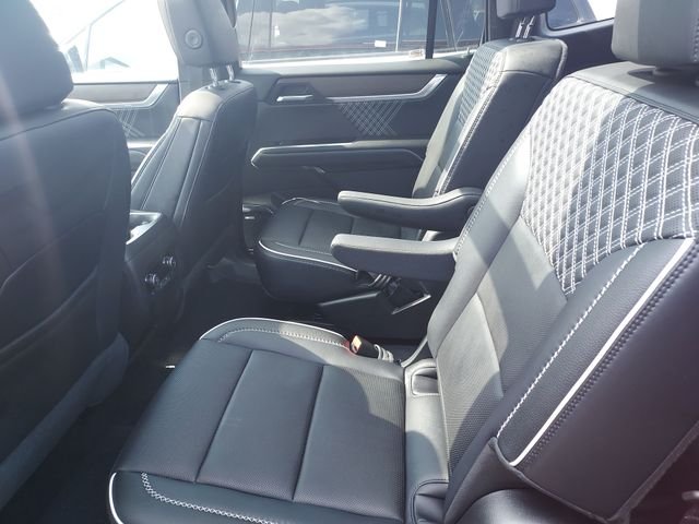 Certified Used 2024  GMC Denali image 17