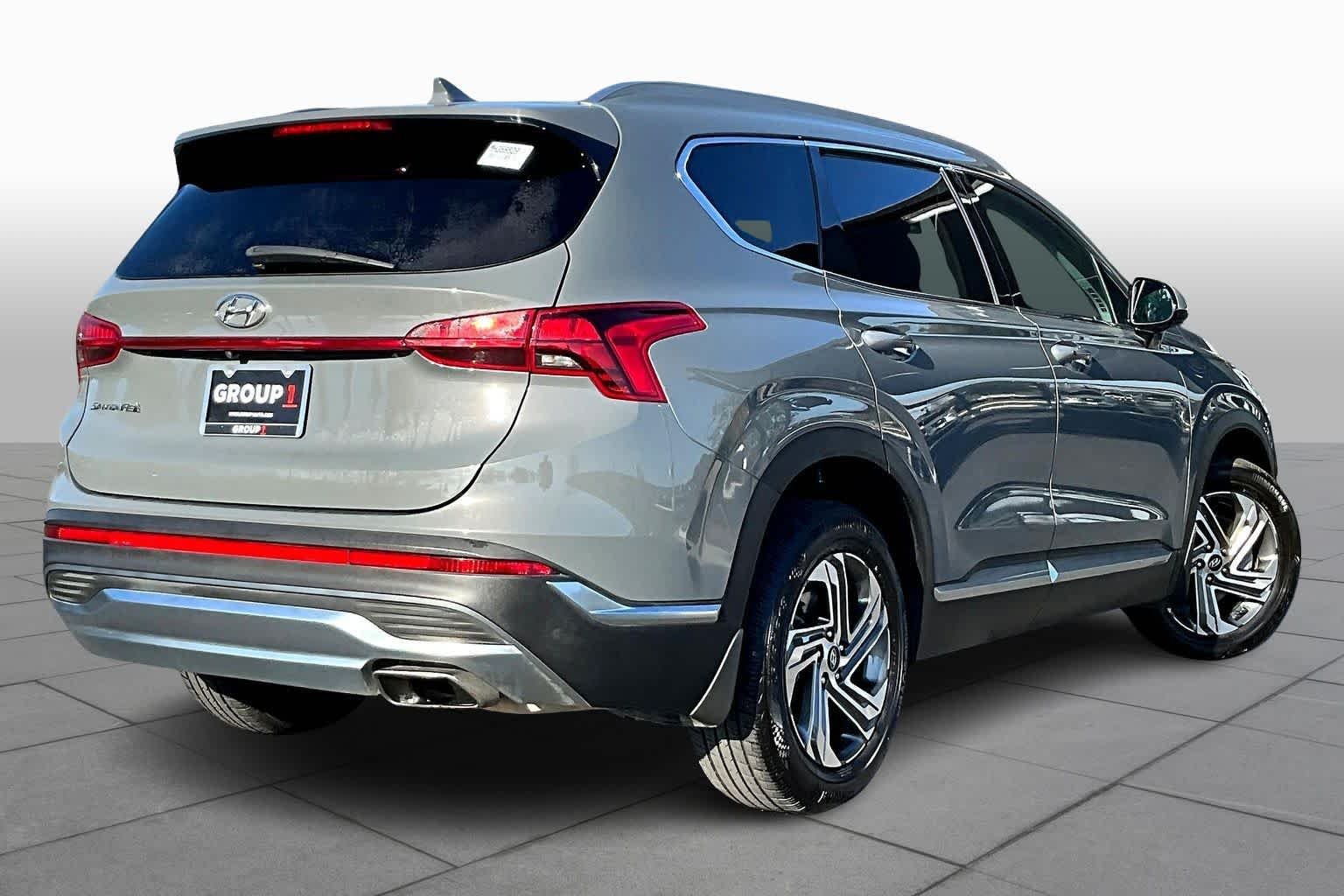 Used 2021 Hampton Gray Hyundai SEL image 13