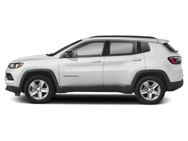 Used 2022 Bright White Clearcoat Jeep Latitude image 3