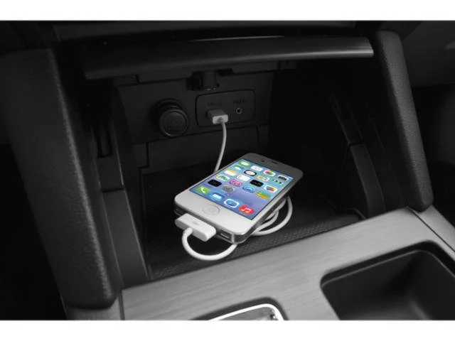 Used 2015 Crystal White Pearl Subaru 2.5i Limited image 19