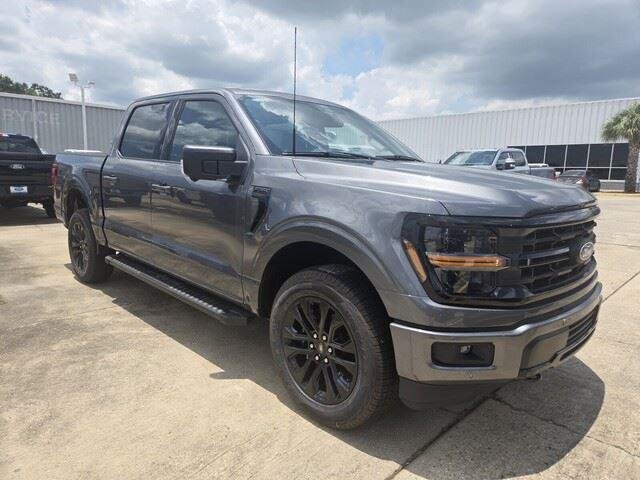 New 2026 Carbonized Gray Metallic Ford XLT image 7
