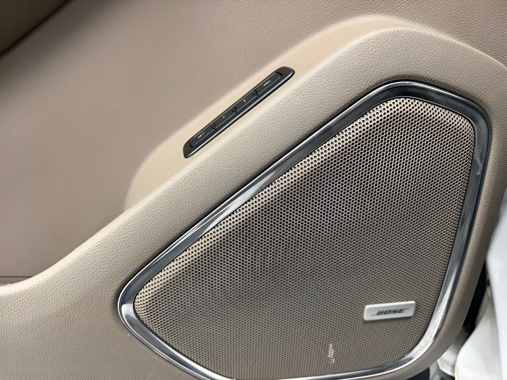 Used 2018 White Chevrolet LT image 37