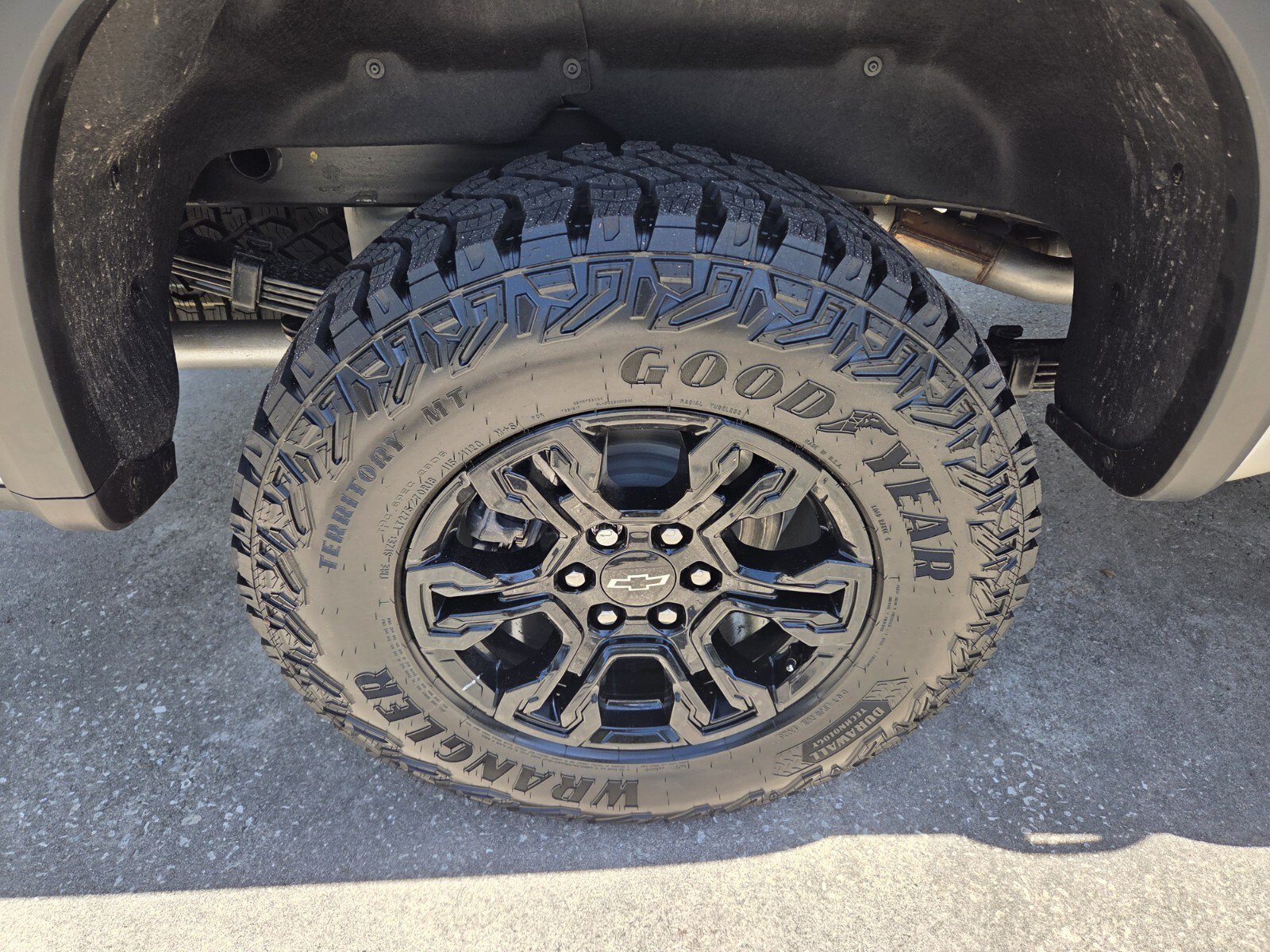 New 2026 White Sands Chevrolet ZR2 image 12