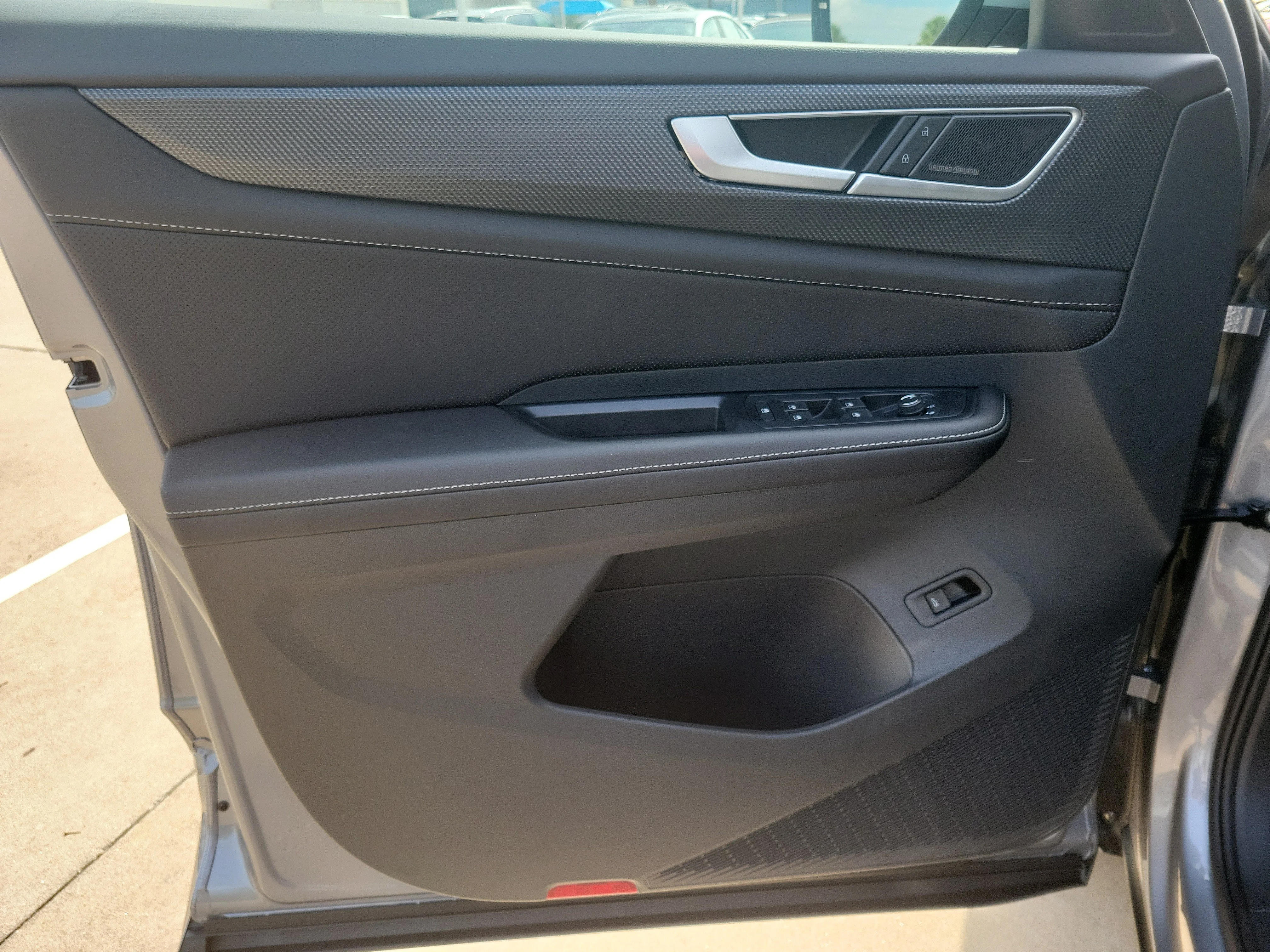 New 2026 Silver Volkswagen 2.0T SEL Premium R-Line image 20