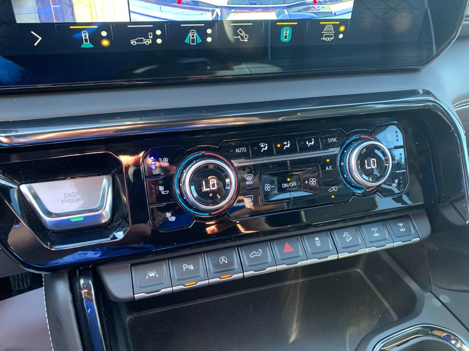 Used 2022 Summit White GMC AT4X image 22