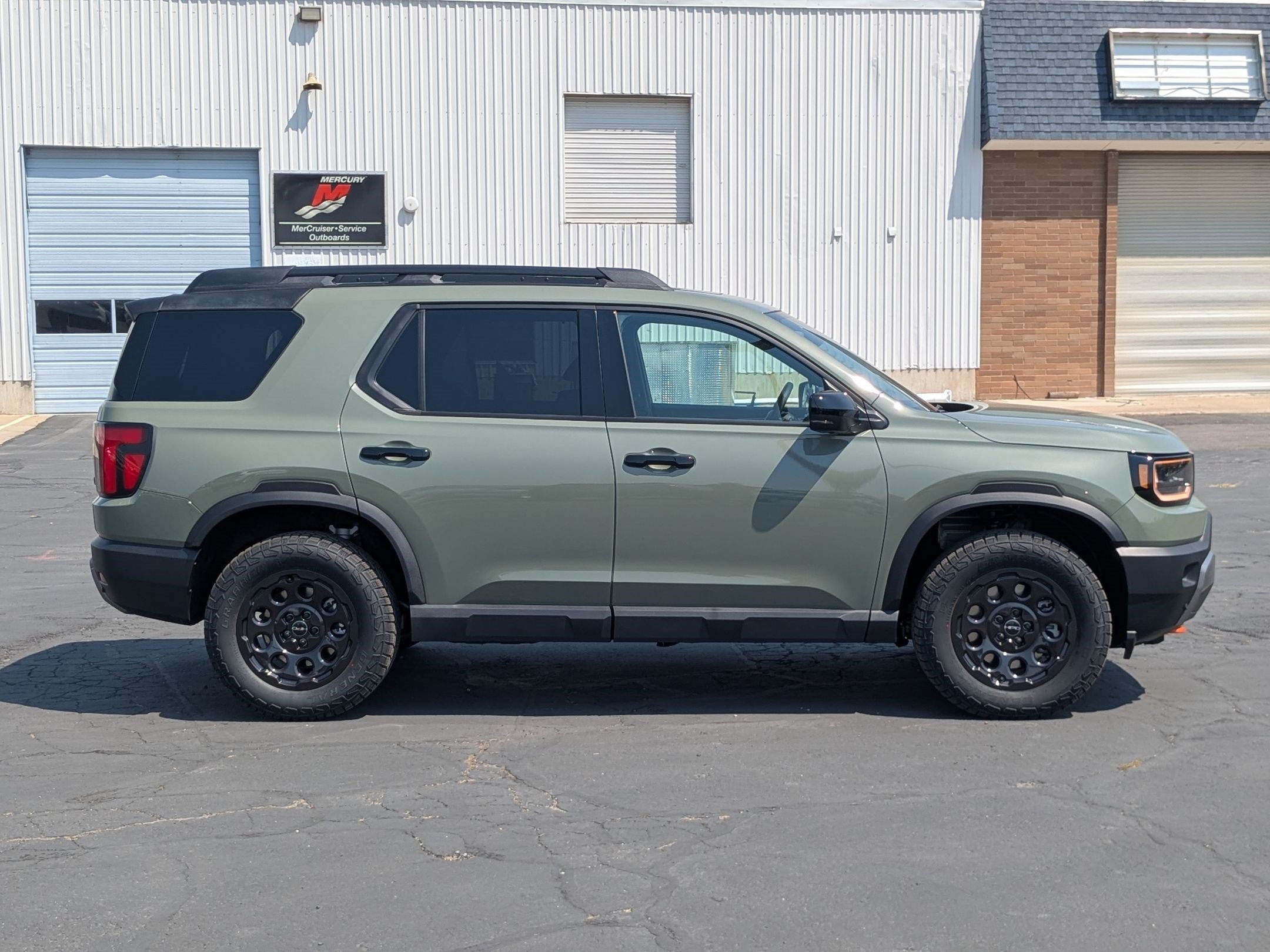 New 2026 Ash Green Metallic Honda TrailSport Elite Blackout image 2