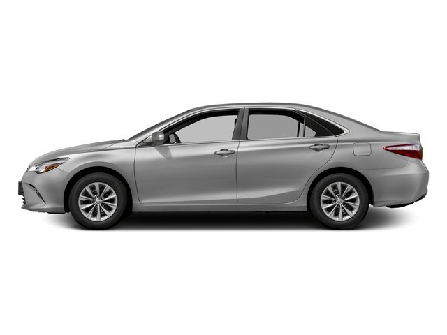 Used 2017 Ruby Flare Pearl Toyota XLE image 3