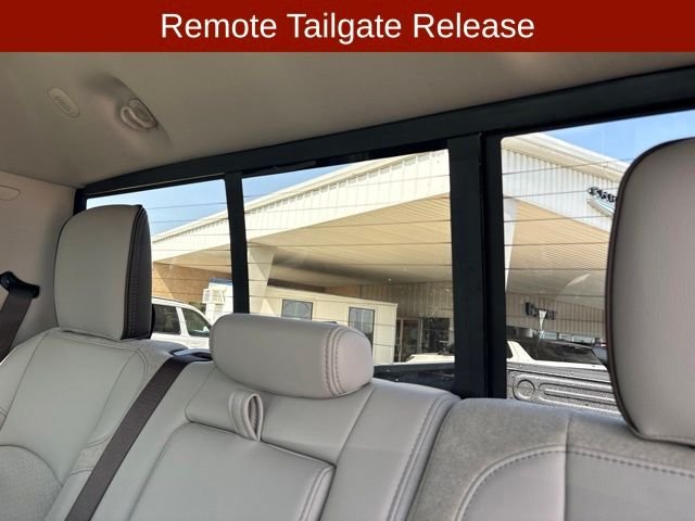 New 2026 Bright White Clear-Coat Exterior Paint RAM Laramie image 19