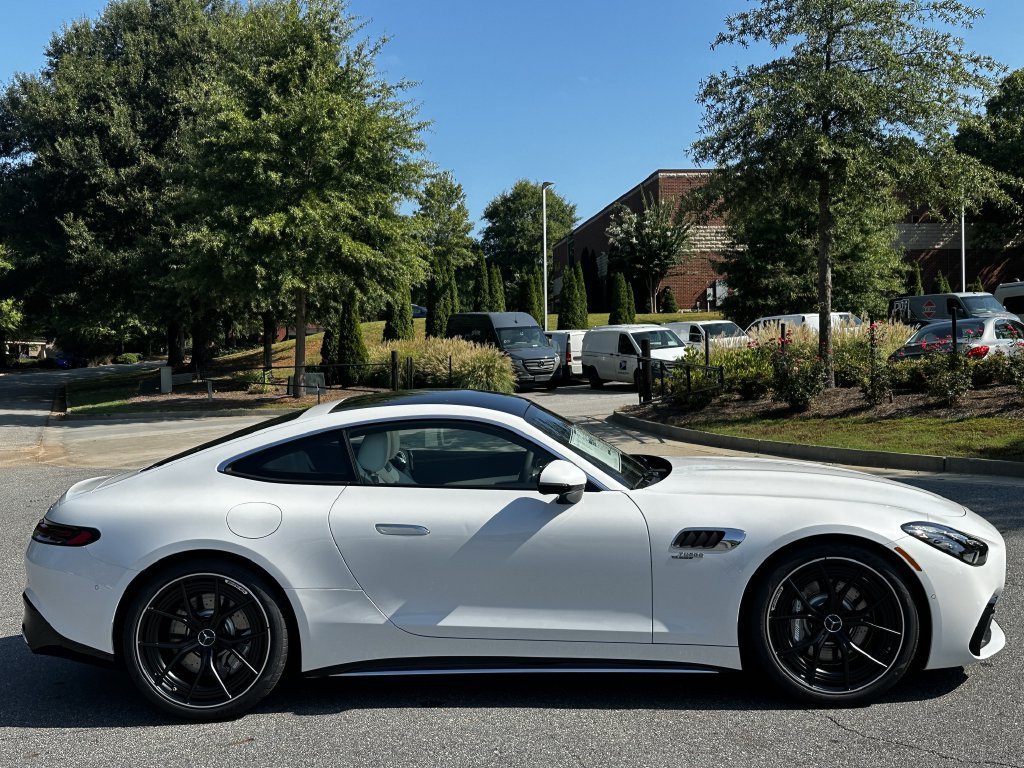 New 2026 MANUFAKTUR Moonlight White Metallic Mercedes-Benz AMG® GT 43 image 41