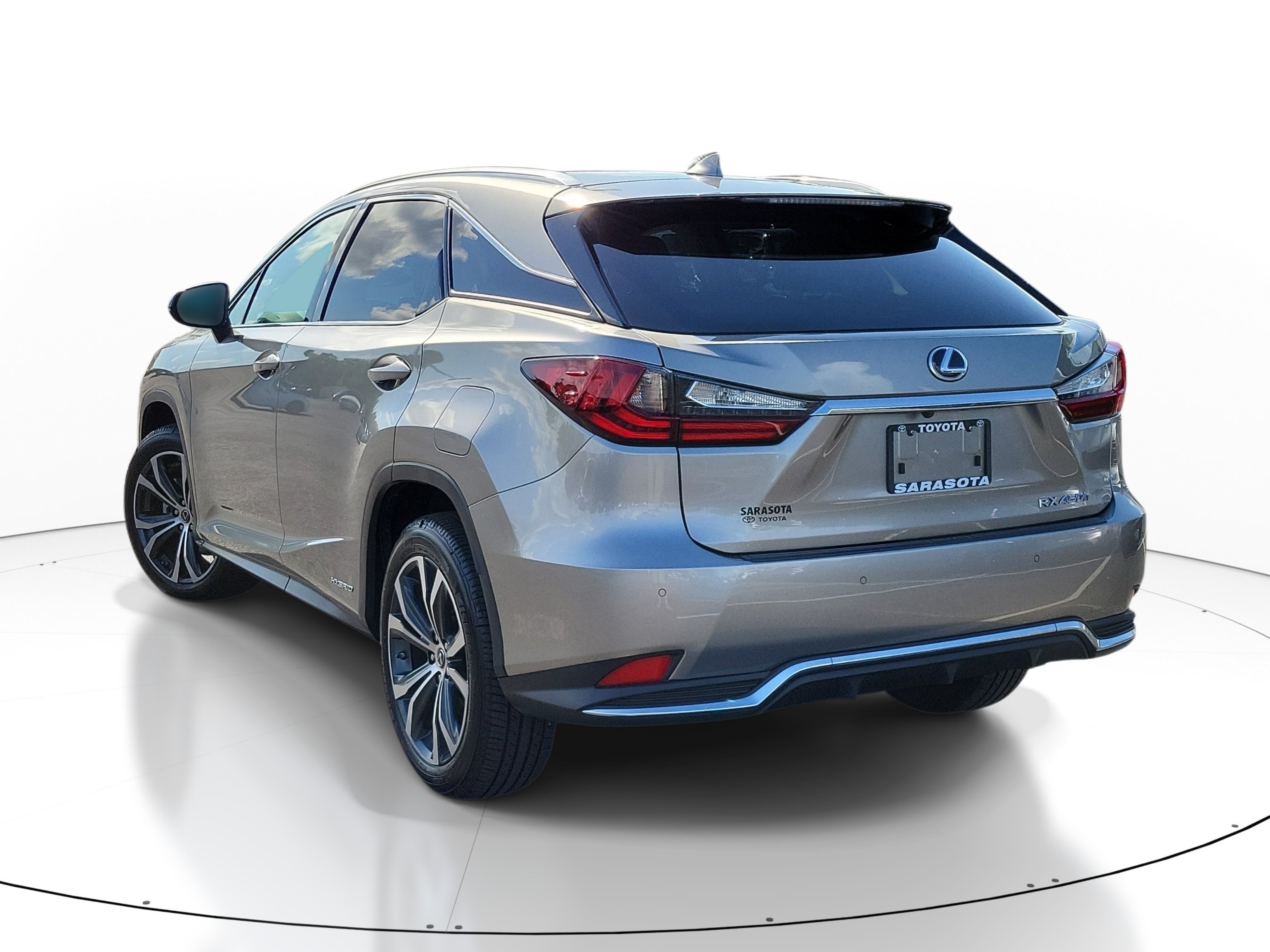Used 2022 Silver Lexus 450h image 3