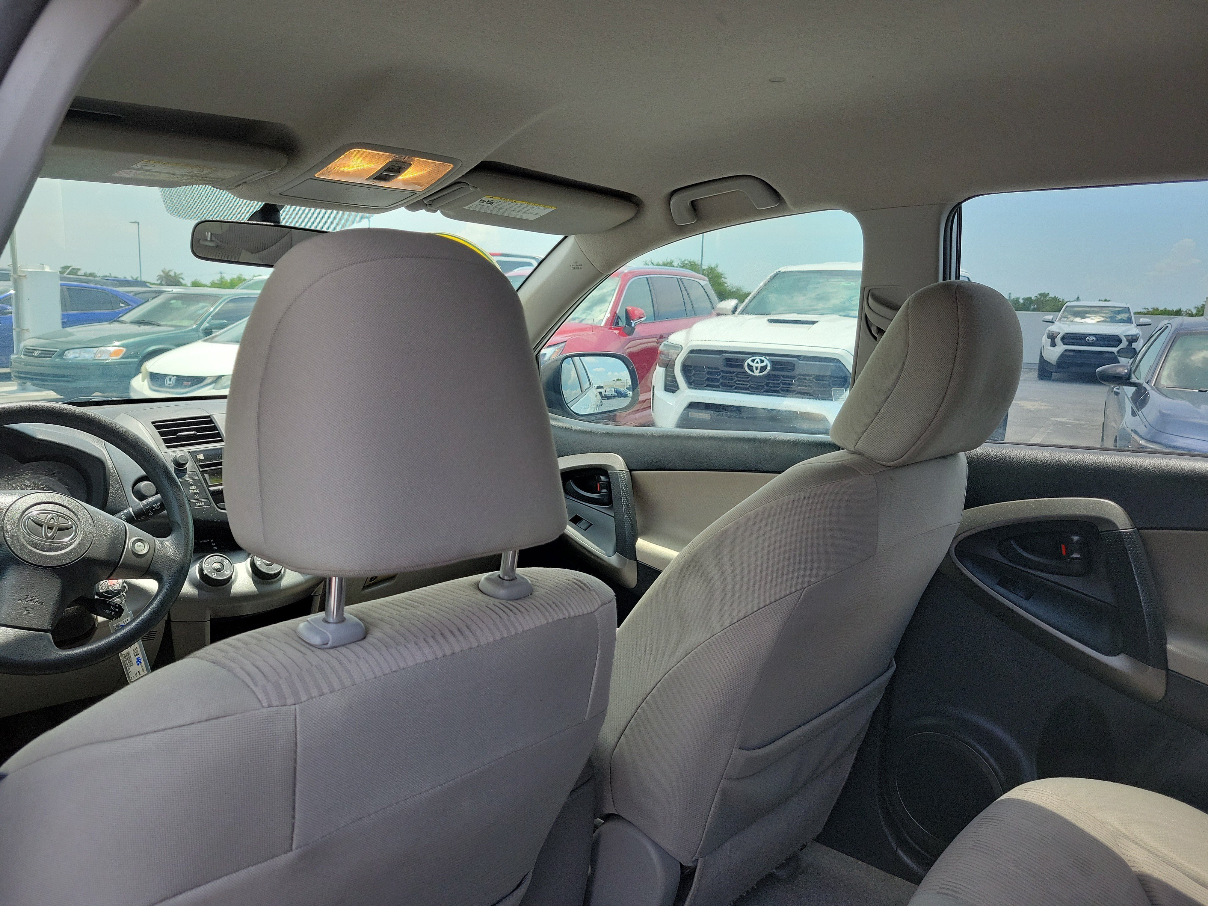 Used 2011 Classic Silver Metallic Toyota Base image 14