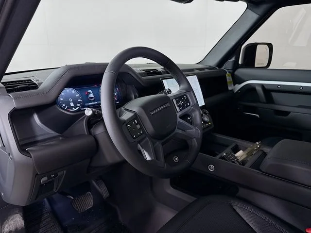 New 2026 Fuji White Land Rover S image 9
