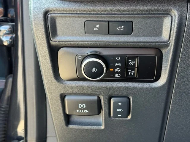 Used 2024 Gray Ford Limited image 17