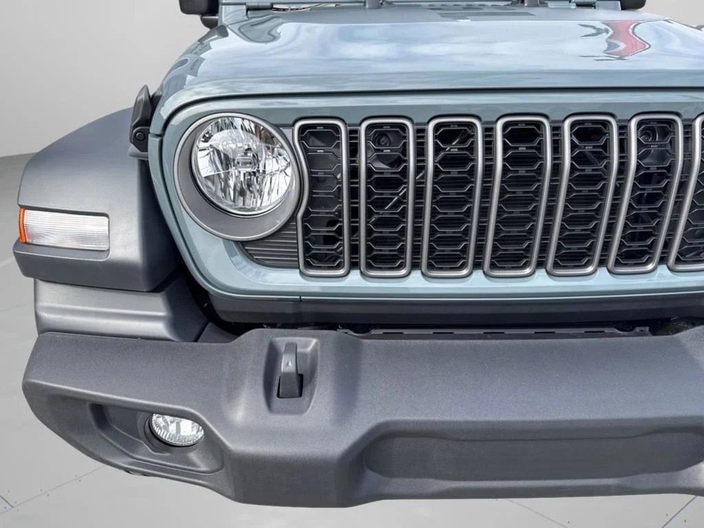 New 2026 Anvil Clear-Coat Exterior Paint Jeep Sport S image 41