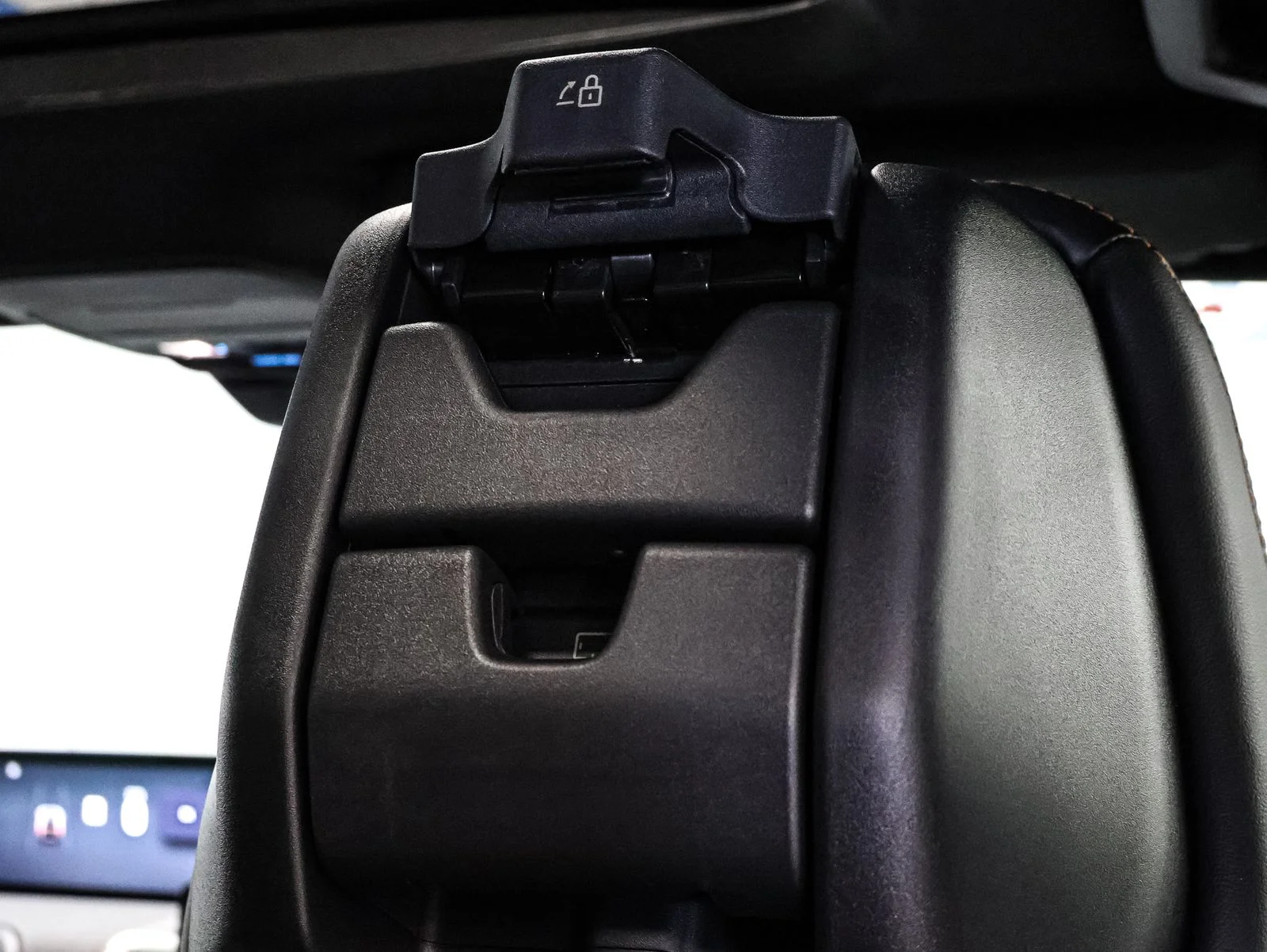 New 2026 Agate Black Metallic Ford Tremor® image 31