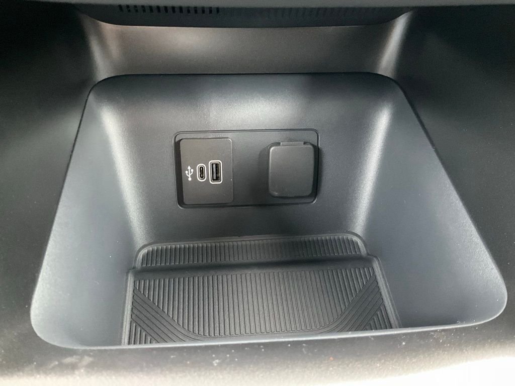 New 2026 Carbonized Gray Metallic Ford Active image 18