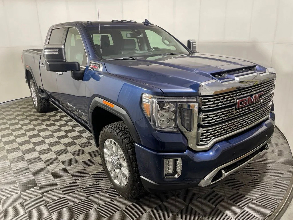 Used 2022 Blue GMC Denali image 1