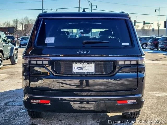 New 2026 High Gloss Black Exterior Paint Jeep Limited Altitude image 5