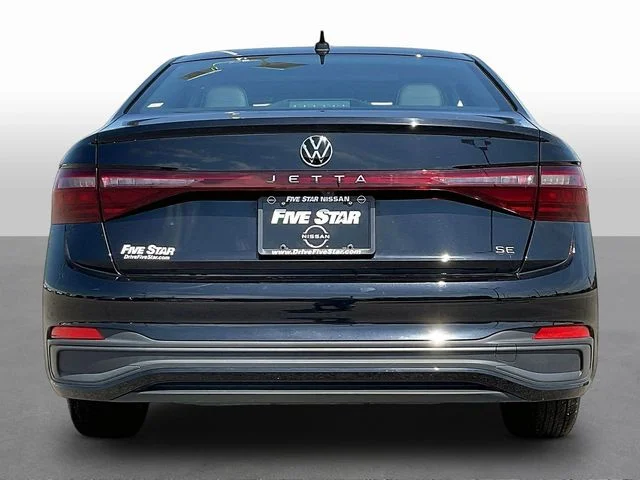 Used 2025  Volkswagen 1.5T SE image 6