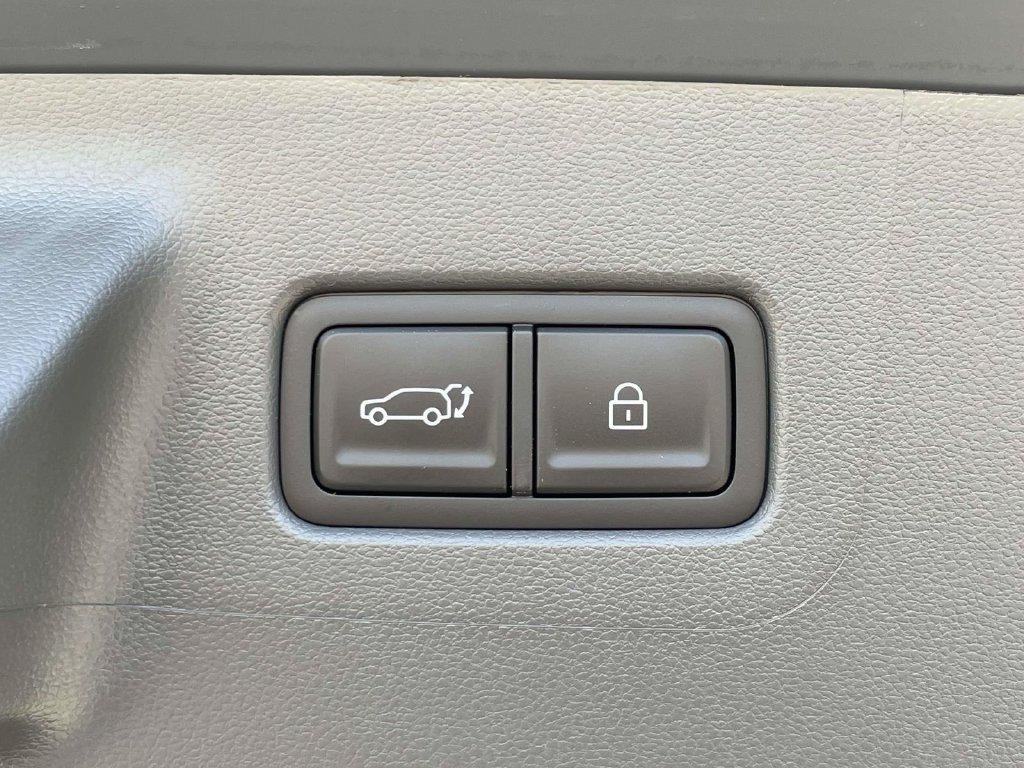 New 2027 Gray Hyundai SEL AWD image 10