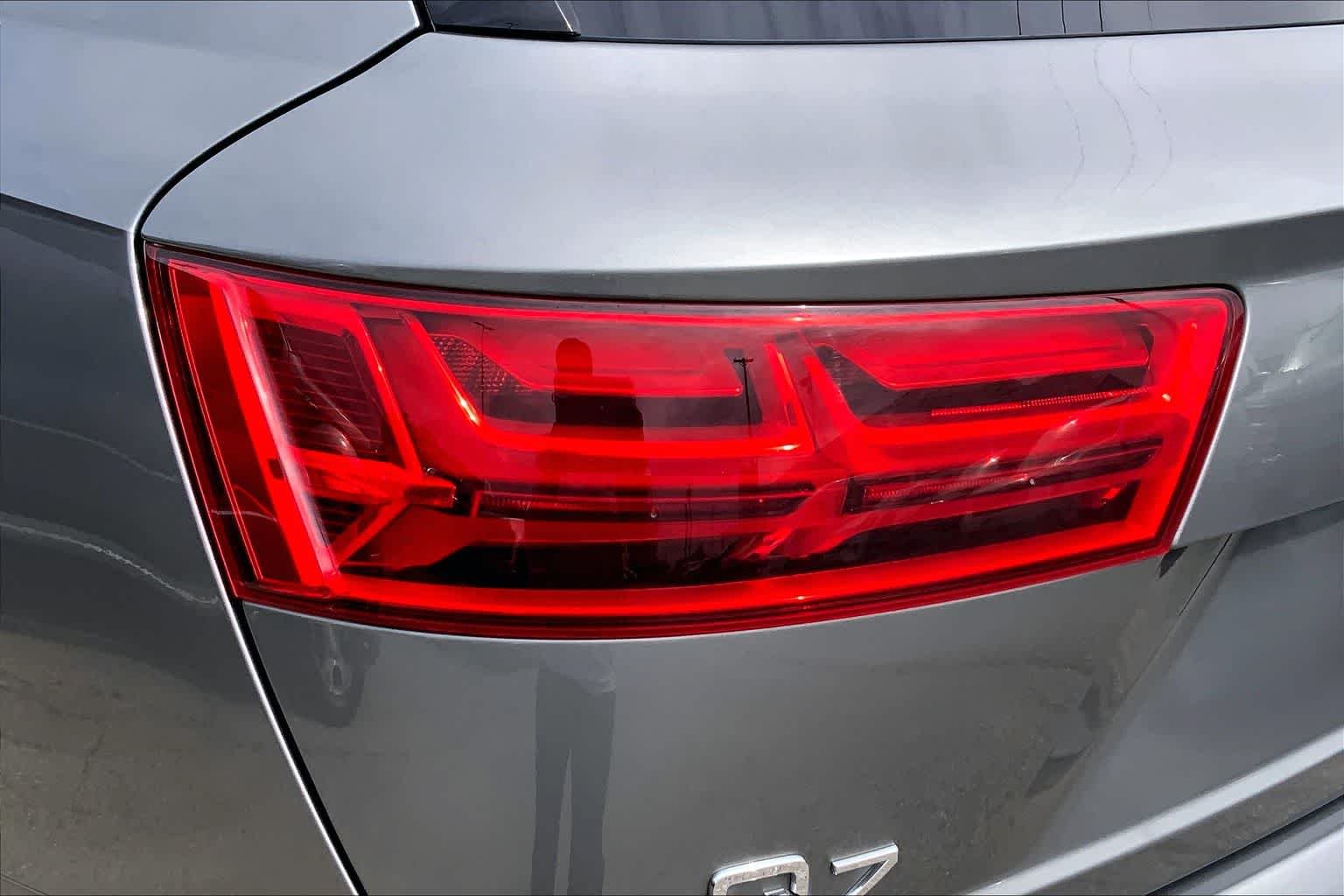 Used 2018 Graphite Gray Metallic Audi Prestige image 26