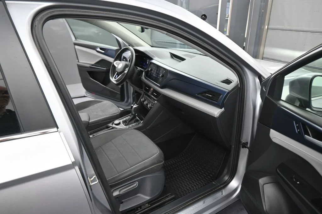 Used 2024 Silver Volkswagen 1.5T SE image 45