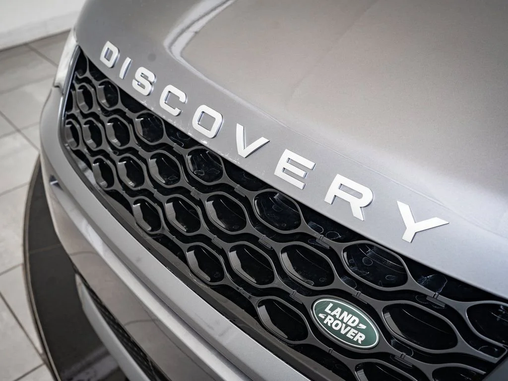 Certified Used 2025 Eiger Grey Metallic Land Rover S image 3