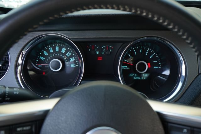 Used 2014 Gray Ford V6 image 16