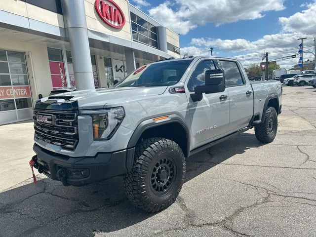 2025 GMC Sierra 2500HD AT4X - Photo 11