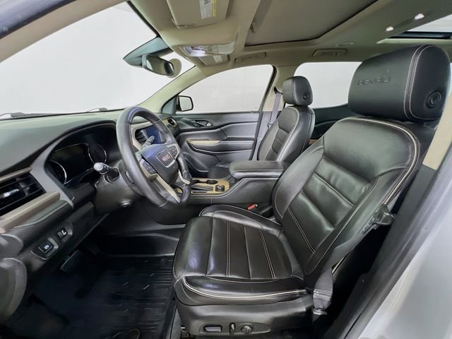 2017 GMC Acadia Denali - Photo 10