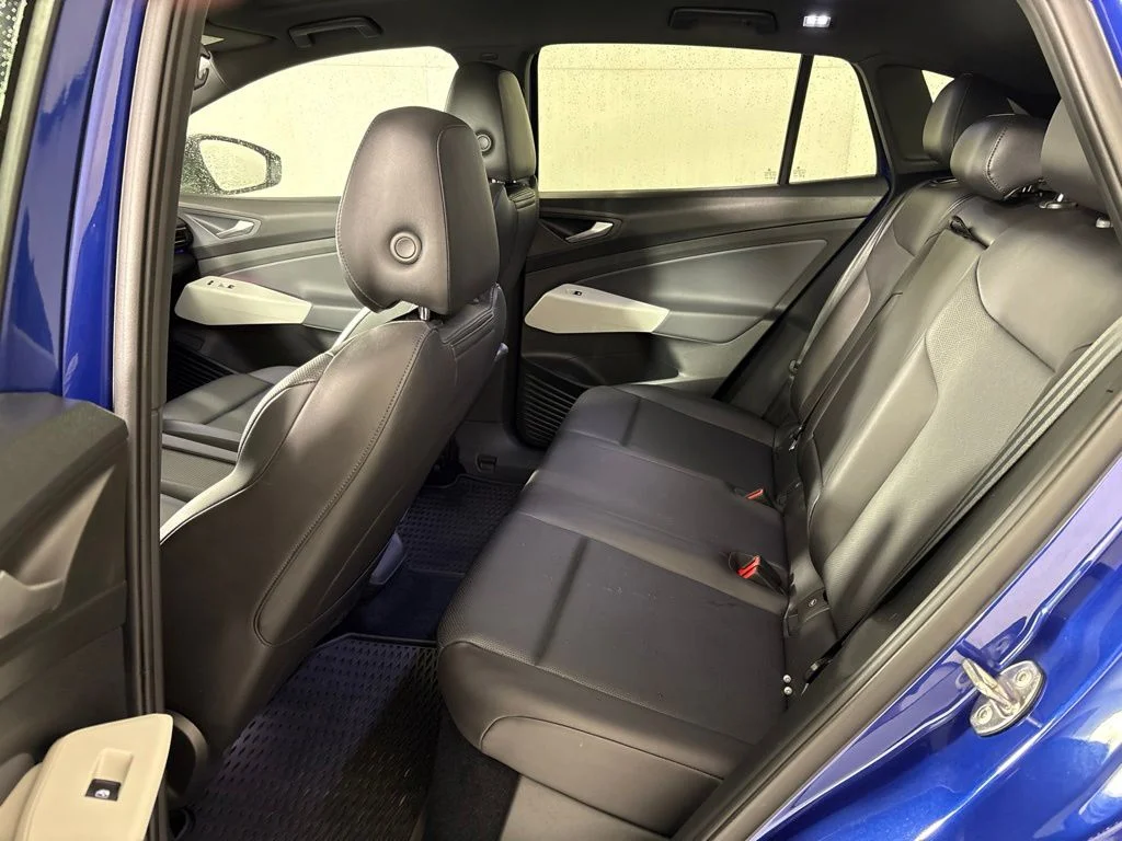 Used 2021 Blue Volkswagen 1st Edition image 27