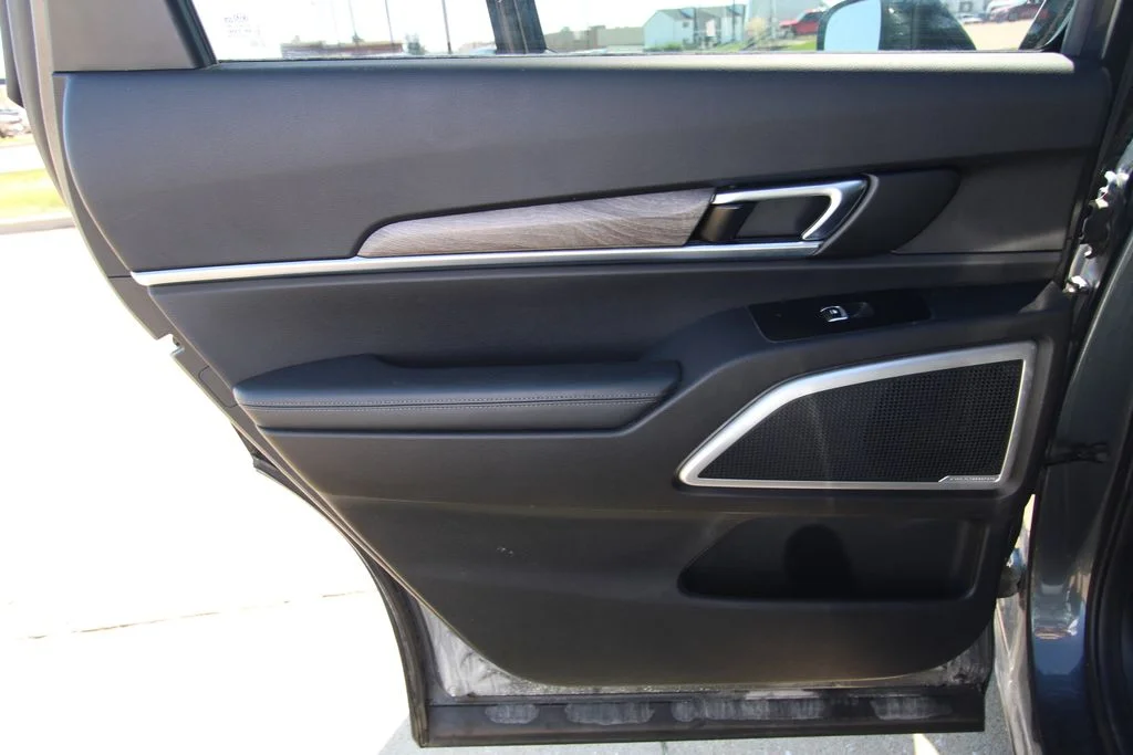 Used 2020 Gravity Gray Kia EX image 44
