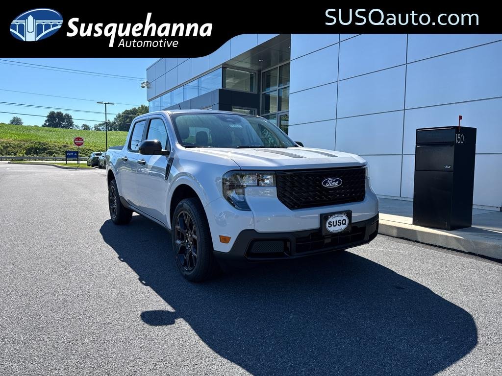 New 2026 Space White Metallic Ford XLT image 1