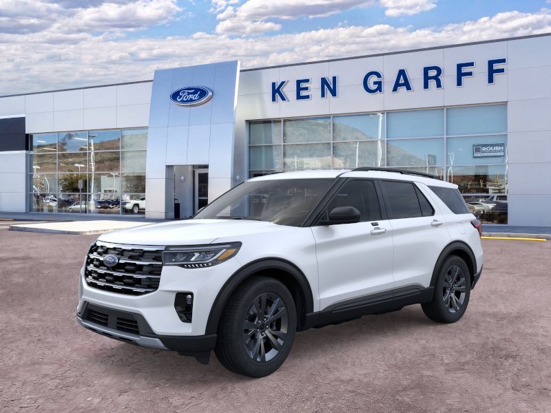 New 2026 Star White Metallic Tri-Coat Ford Active image 1
