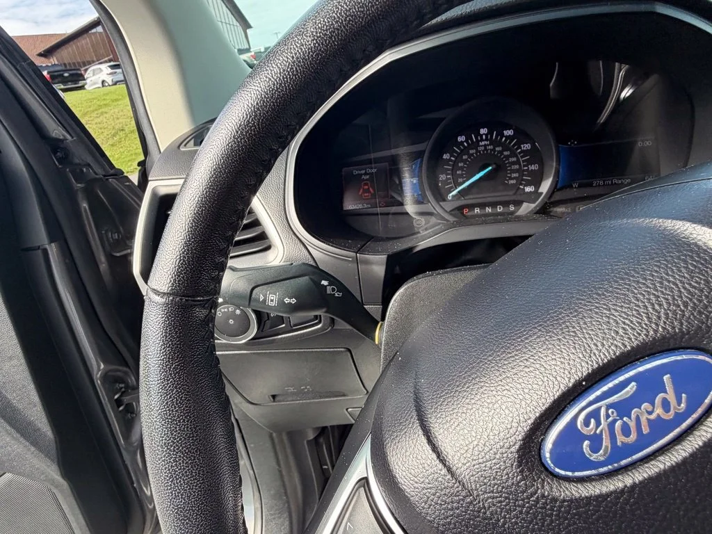 Used 2024 Gray Ford SEL image 32