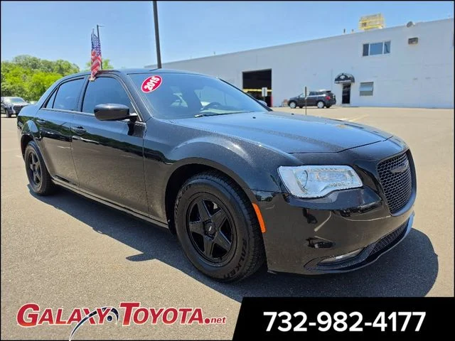2015 Chrysler 300 Limited V6's photo