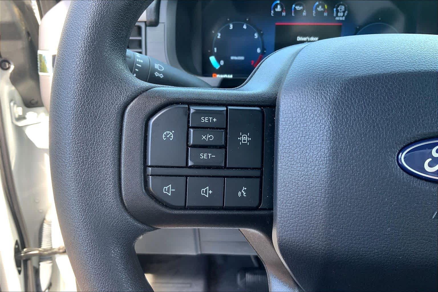 Used 2025 Oxford White Ford XL image 21