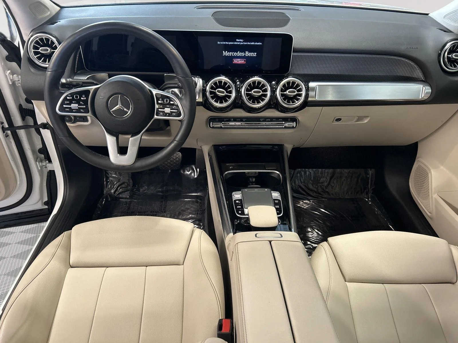 Used 2020 Polar White Mercedes-Benz GLB 250 image 14