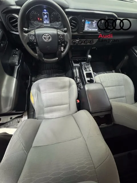 Used 2018 White Toyota SR image 32
