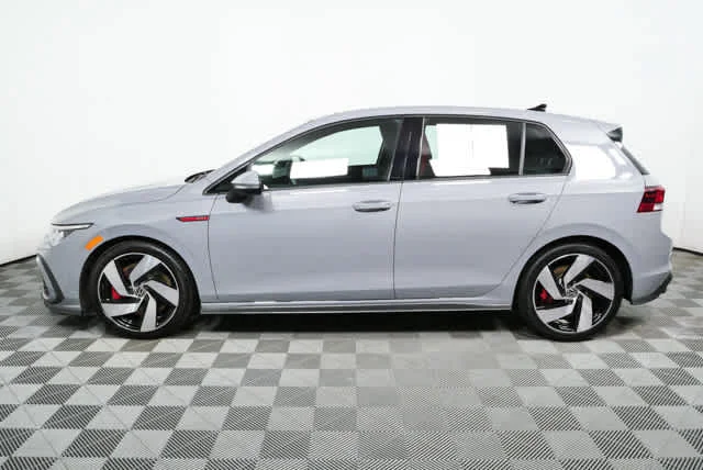 Certified Used 2022 Moonstone Gray Volkswagen SE image 29