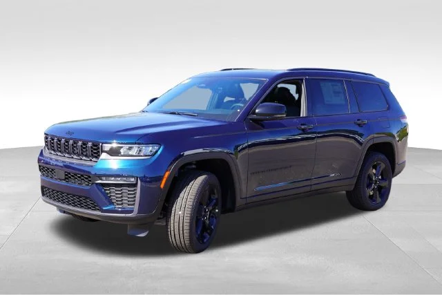 New 2027 Fathom Blue Pearl-Coat Paint Jeep Limited image 7