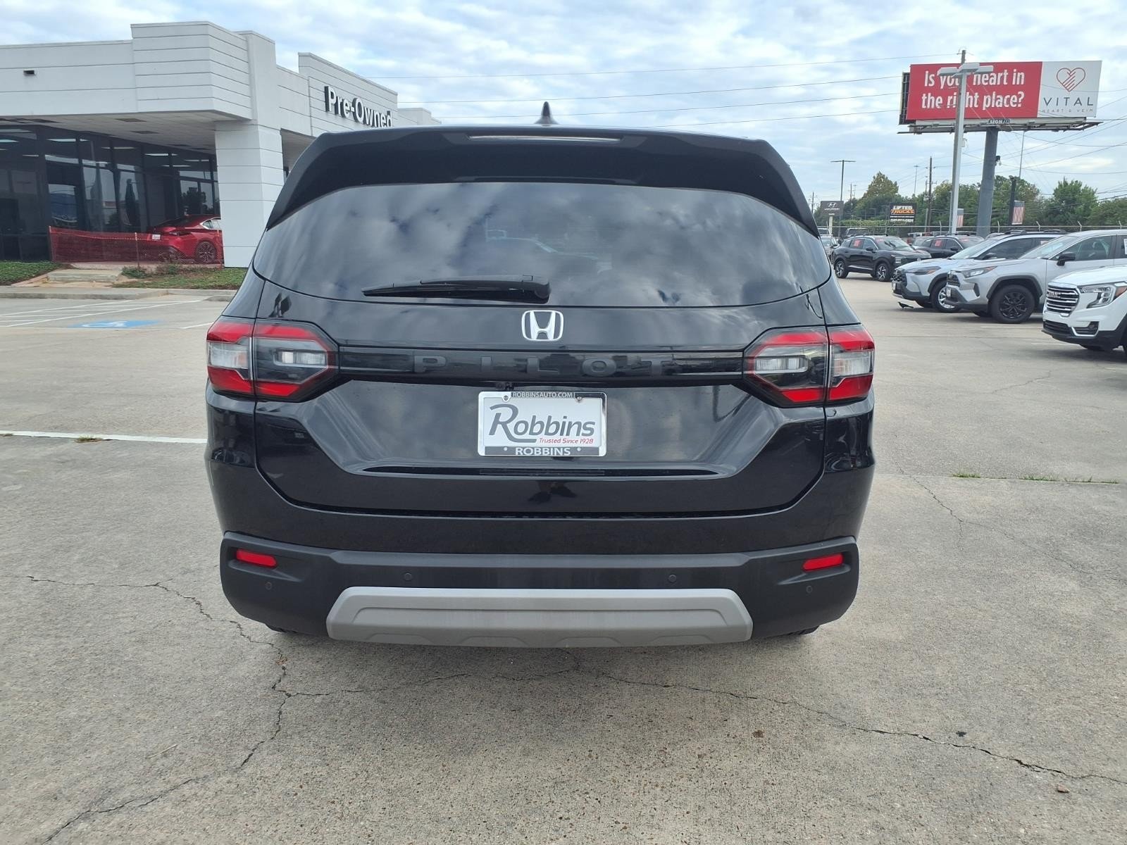 2023 Honda Pilot photo 6 of 27