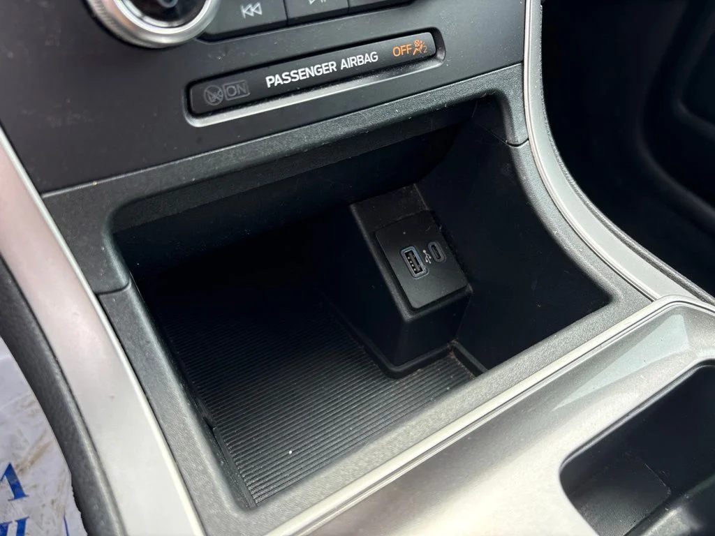 Used 2024 Agate Black Metallic Ford SEL image 20